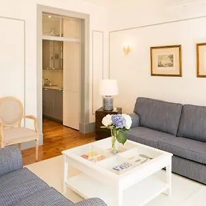 chiado-deluxe-suite-20-by-lisbonne-collection.hotels-lisbon-portugal.com/
