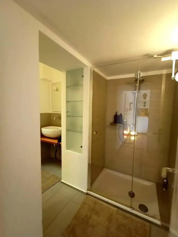 Charming Design Apartment Into Navigli District 밀라노